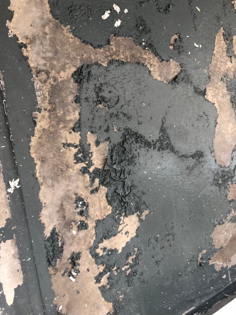 傷んだ屋根面の下地補修